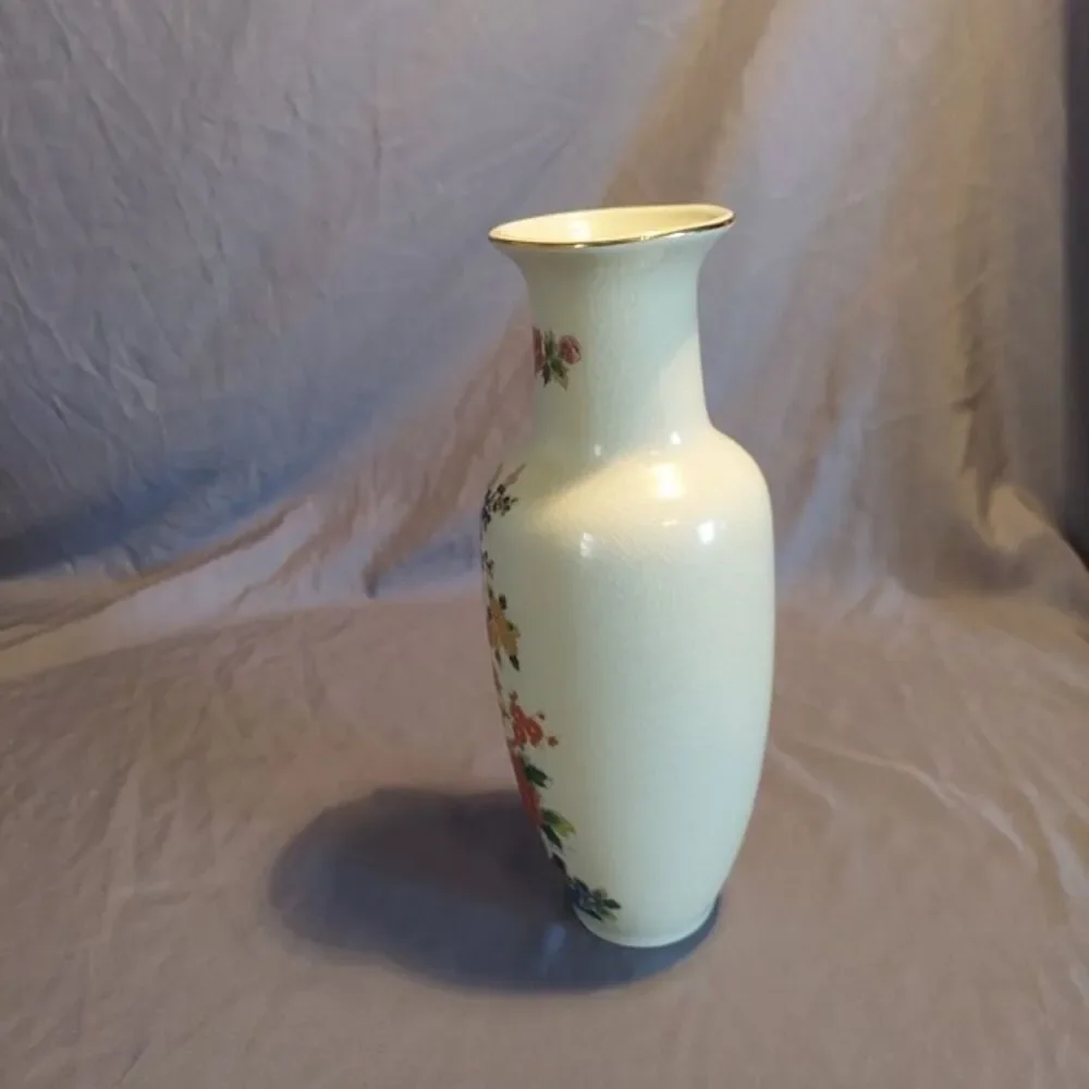 Japanese Vintage Porcelain Floral 11
